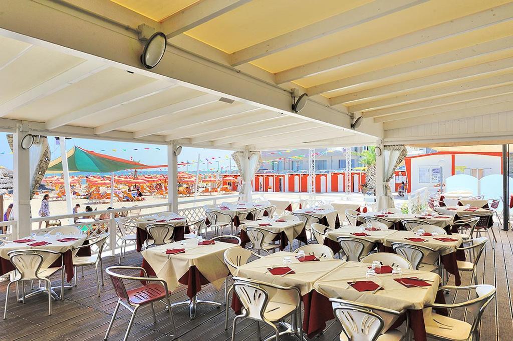 Hotel & Residence Cavalluccio Marino Rimini Buitenkant foto