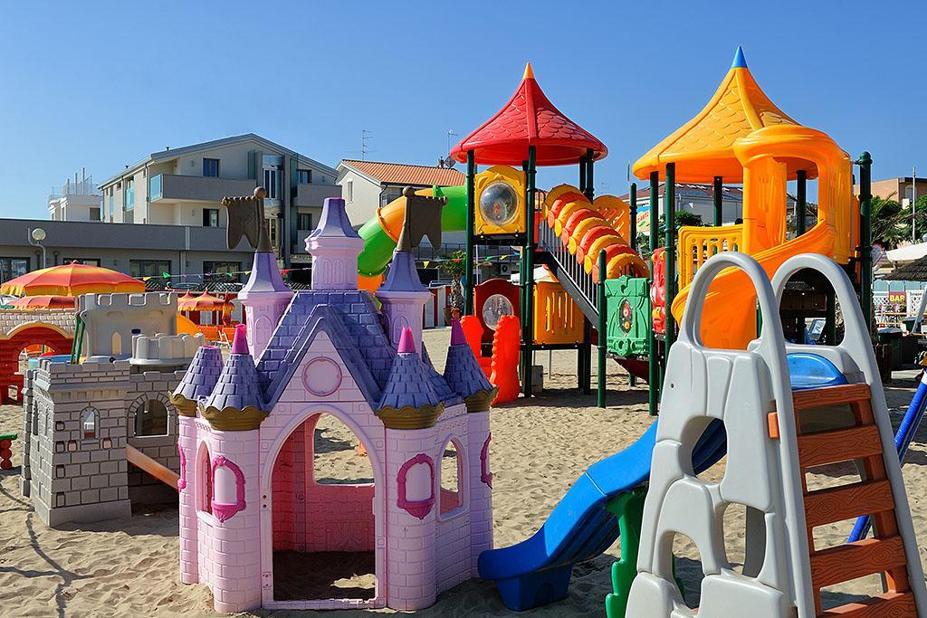 Hotel & Residence Cavalluccio Marino Rimini Buitenkant foto