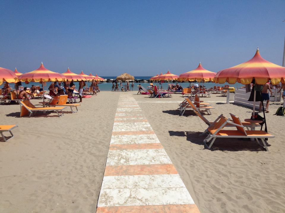 Hotel & Residence Cavalluccio Marino Rimini Buitenkant foto